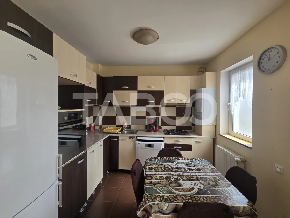 Apartament 3 camere 67mpu 2 balcoane etaj 1 zona Turnisor - 4