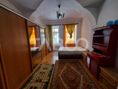 Apartament de vanzare 2 camere 68 mpu pivnita in Sibiu Centrul Istoric