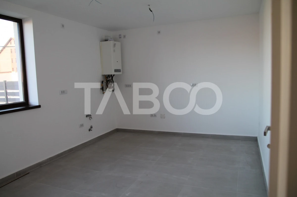 Casa noua insiruita de vanzare in Sebes drumul Petrestiului - 2