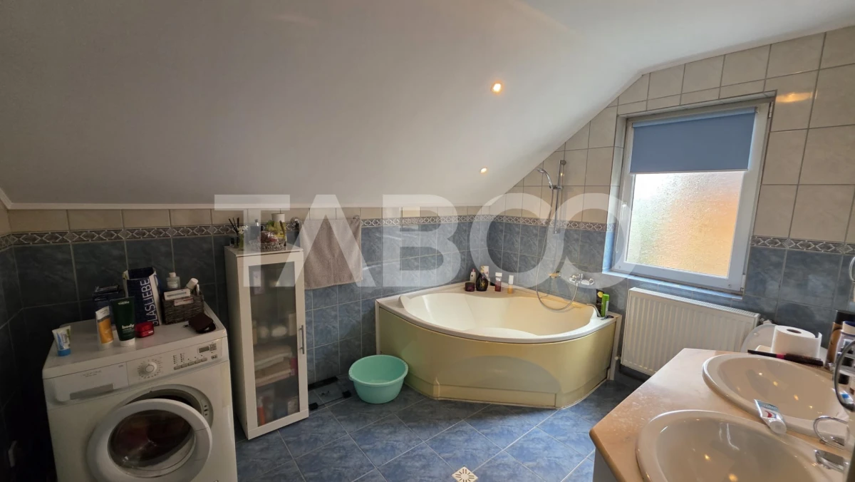 Duplex spatios de vanzare in Sebes Drumul Petrestiului - 9