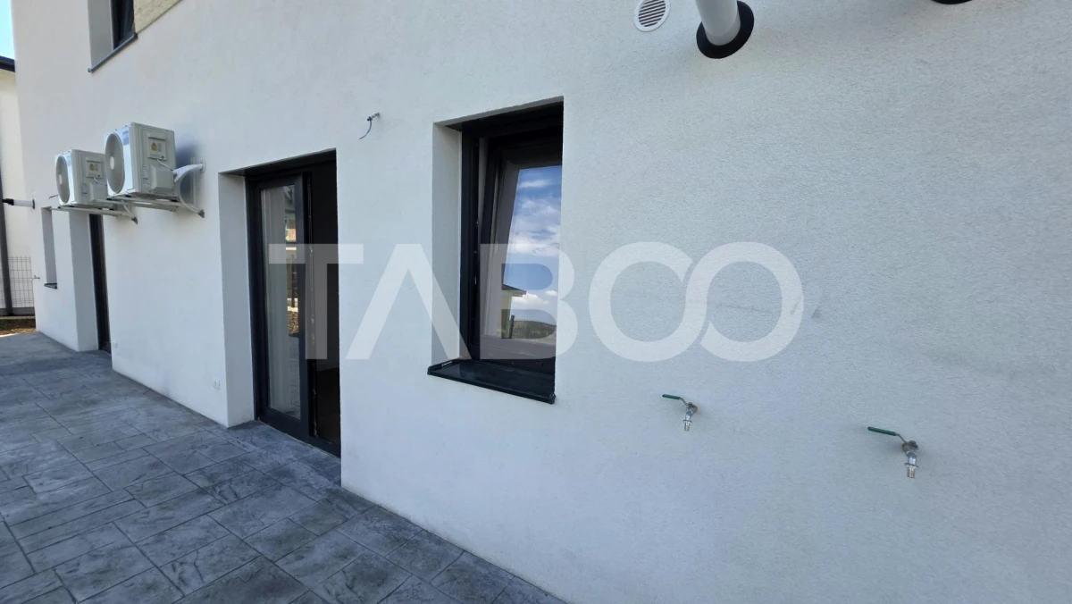 Apartament de vanzare nou nelocuit cu curte proprie si parcare - 4