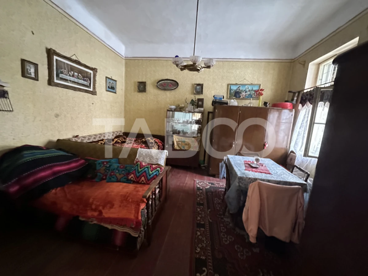 Casa cu potential de investitie in Fagaras judetul Brasov - 4
