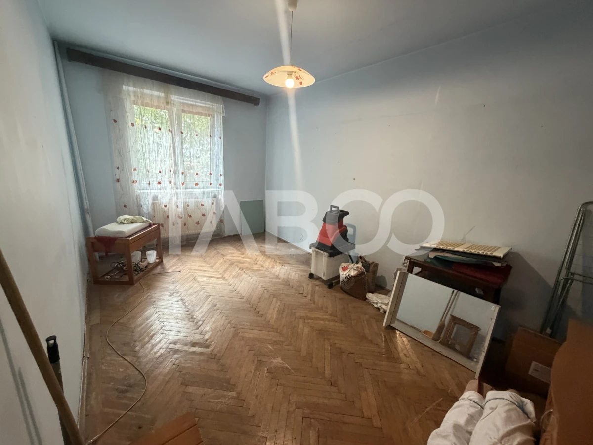 Apartament 2 camere decomandat parter gradina zona Negoiu - 1