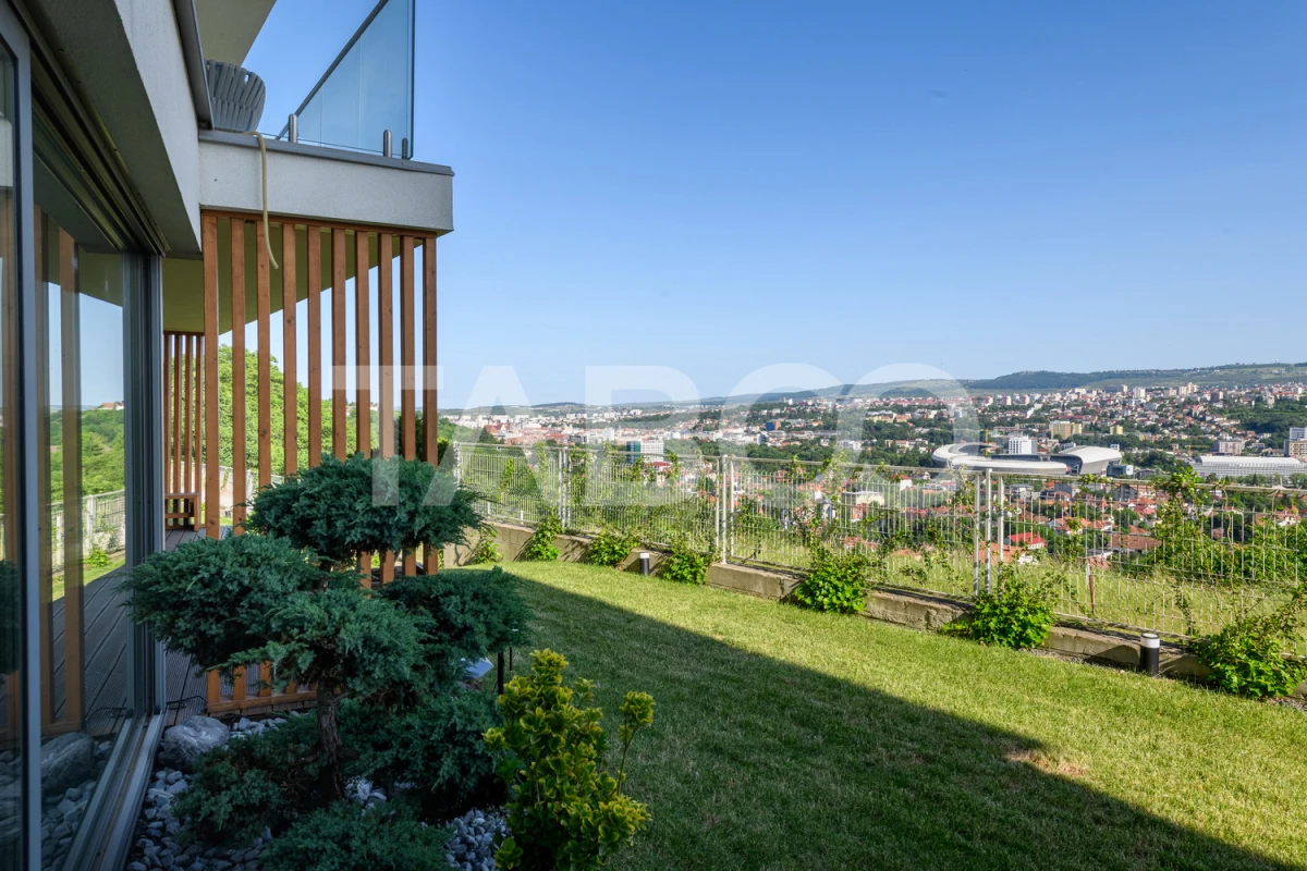 Apartament de lux de vanzare cu 3 camere cu gradina de 200 mp - 9