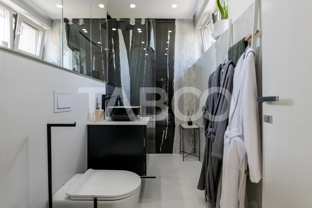 Apartament de lux de vanzare cu 3 camere cu gradina de 200 mp - 3