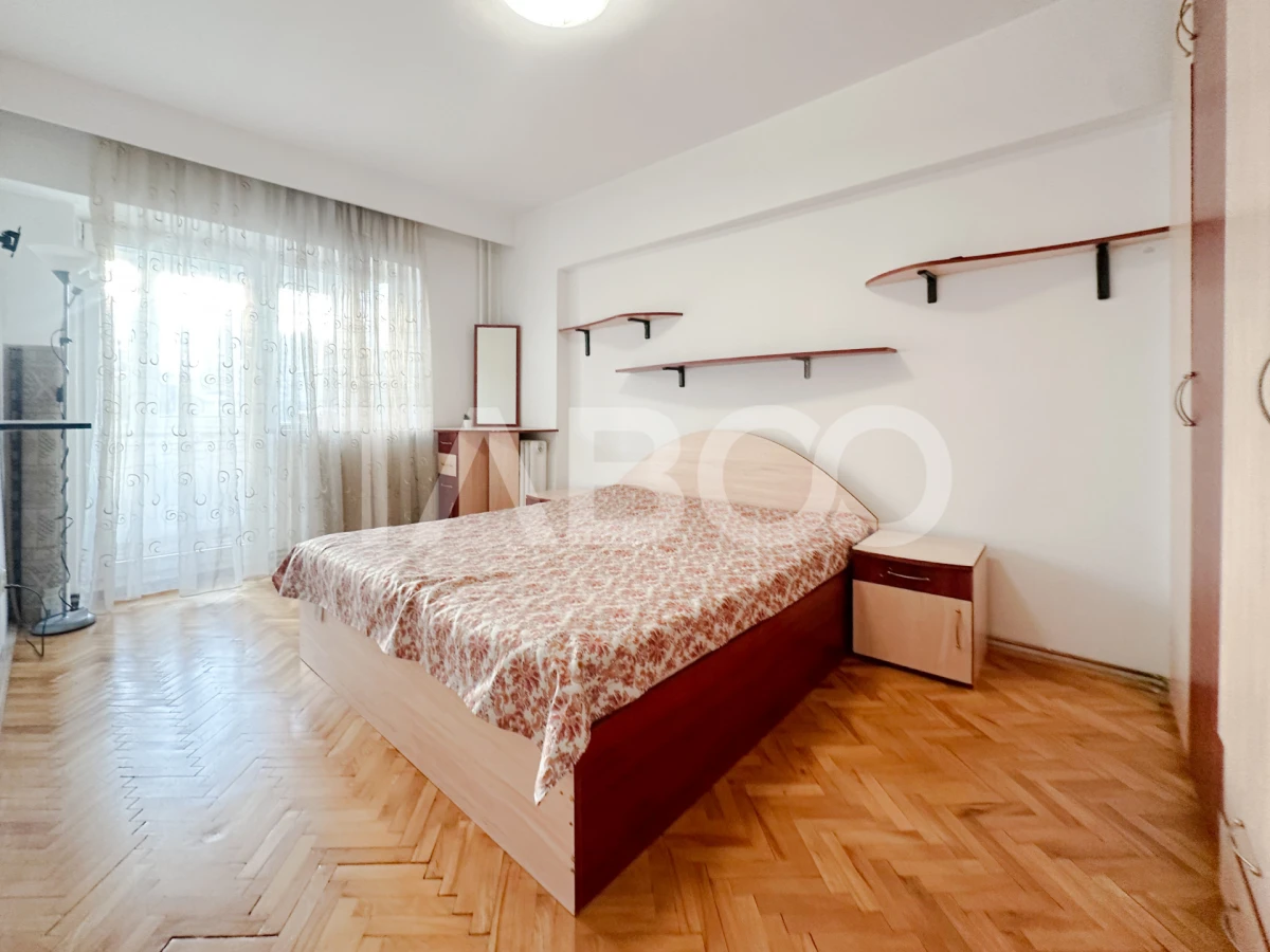 Apartament cu 3 camere decomandate de vanzare in cartierul Zorilor - 1