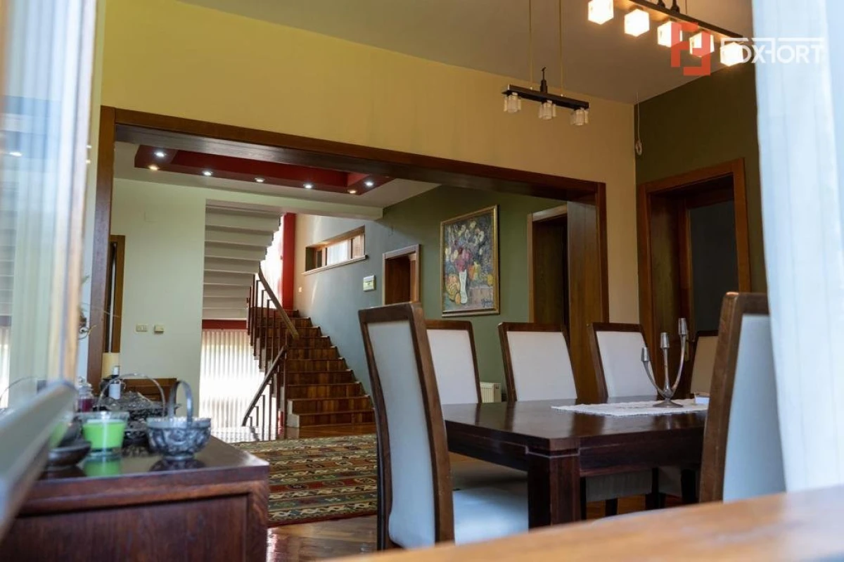 Casa individuala cu Garaj 360mp Utili, Zona Crisan - ID V4097 - 4