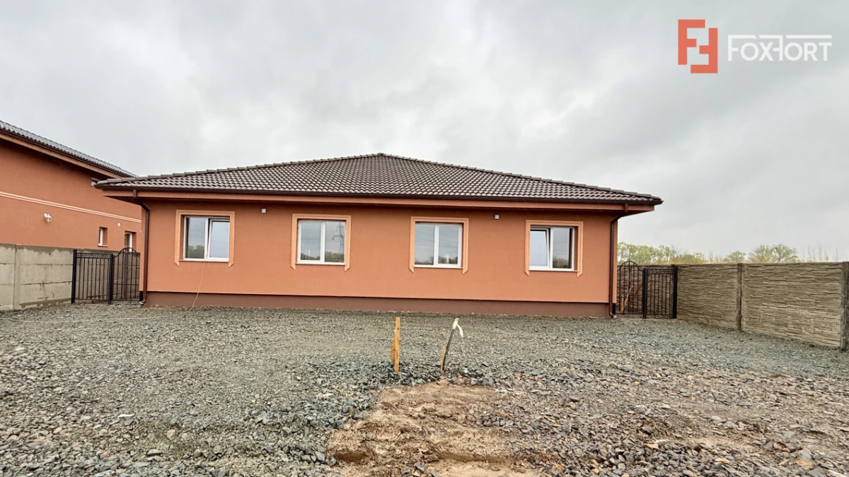 Duplex pe parter 4 camere Ghiroda - 1