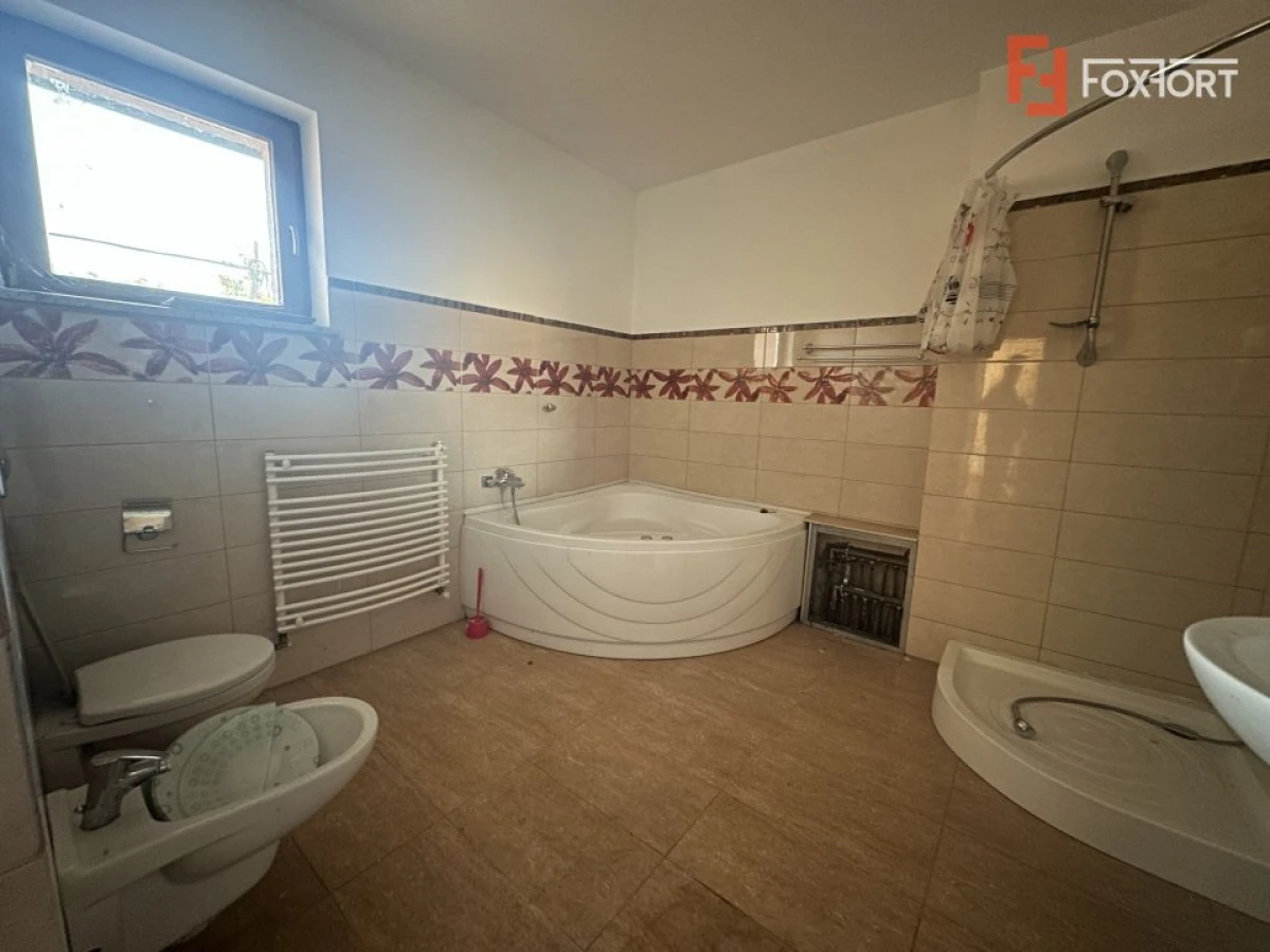 Casa individuala cu 10 camere si piscina, in Dumbravita - ID C5624 - 10