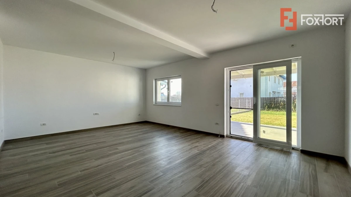 Casa cu 4 camere, toate utilitatile, cu plata in transe Sanandrei. - 1