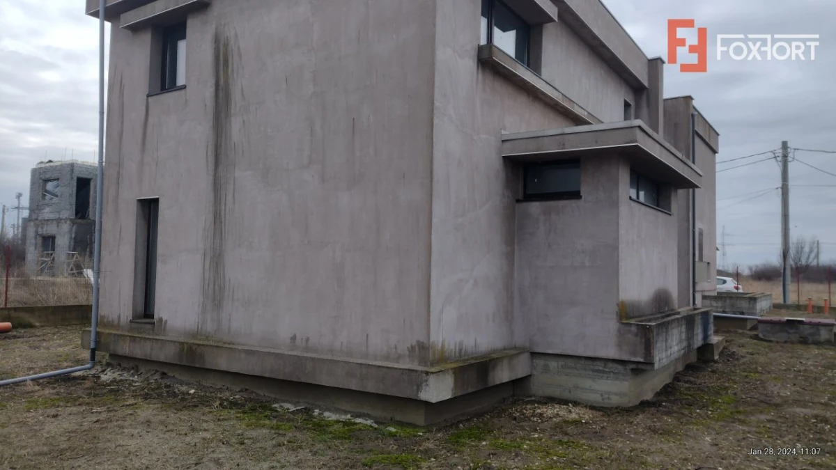 Casa 8 camere ,Sacalaz-Ideala pentru 2 familii - 3