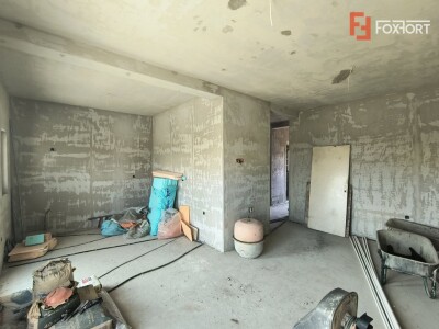 Triplex ultramodern cu 5 camere si 2 bai, in localitatea Timisoara