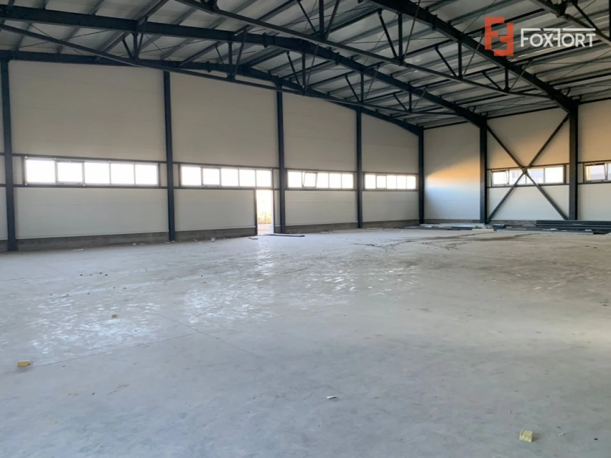 Hala industriala 600 mp, curte 1398 mp, parcare, toate utilitatile - Ghiroda - 2