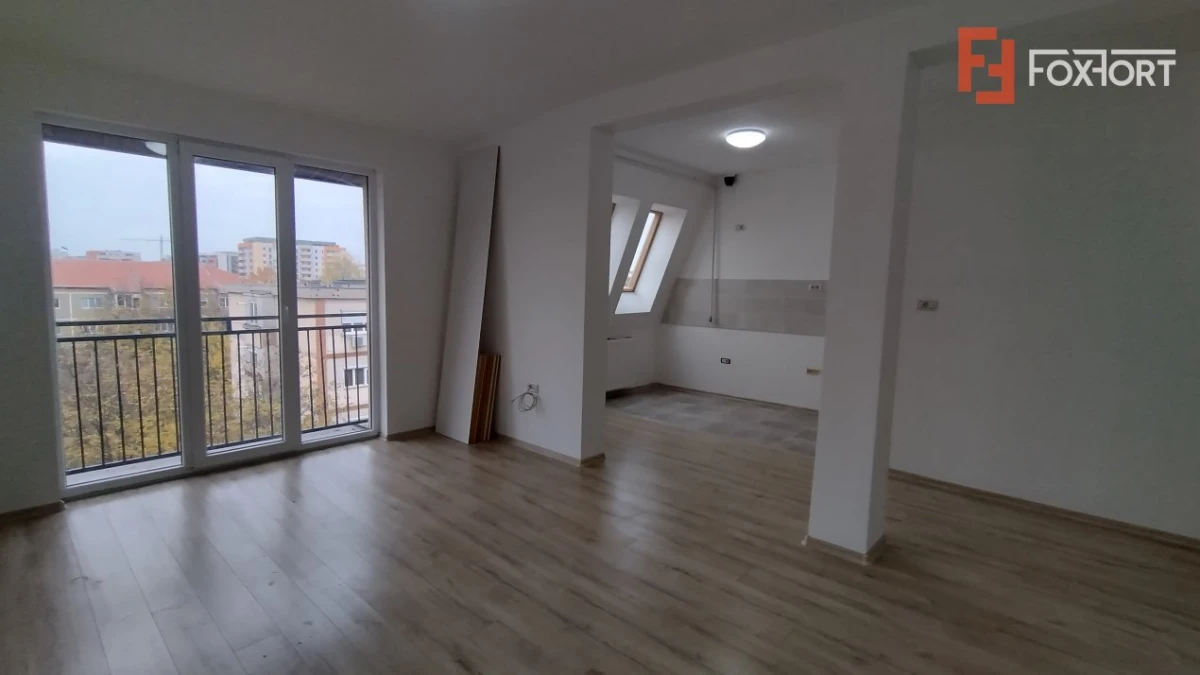 Apartament 3 camere la mansarda - 75mp utili, Zona Aradului - 8