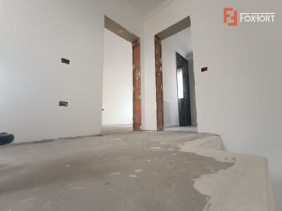 Casa insiruita cu 3 camere si teren de 200 mp, Parter + Etaj, zona Giroc