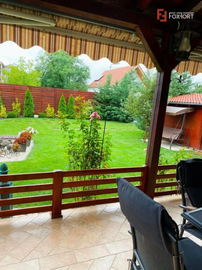 Casa individuala 5 camere si 4 locuri de parcare in Giroc - 1