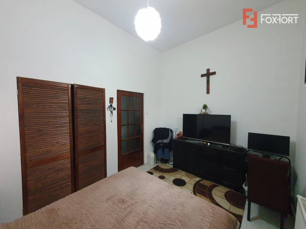 Apartament cu 2 camere decomandat, cladire istorica - Sinaia - 8