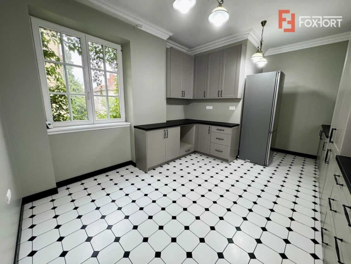 Apartament deosebit, 3 camere, zona Central – Bld. C.D. Loga - 9