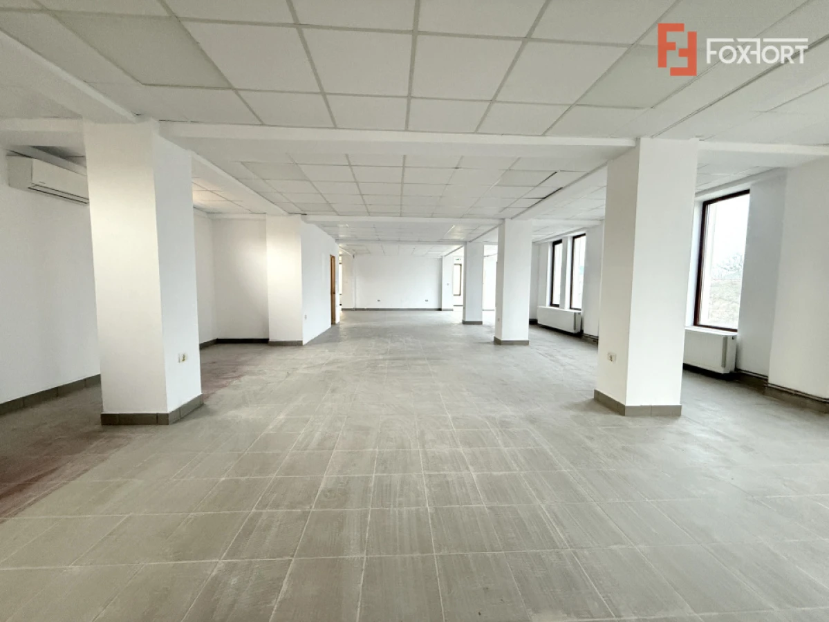 Cladire comerciala cu regim de inaltime P+2 E+M, suprafata 550 mp de inchiriat - 3