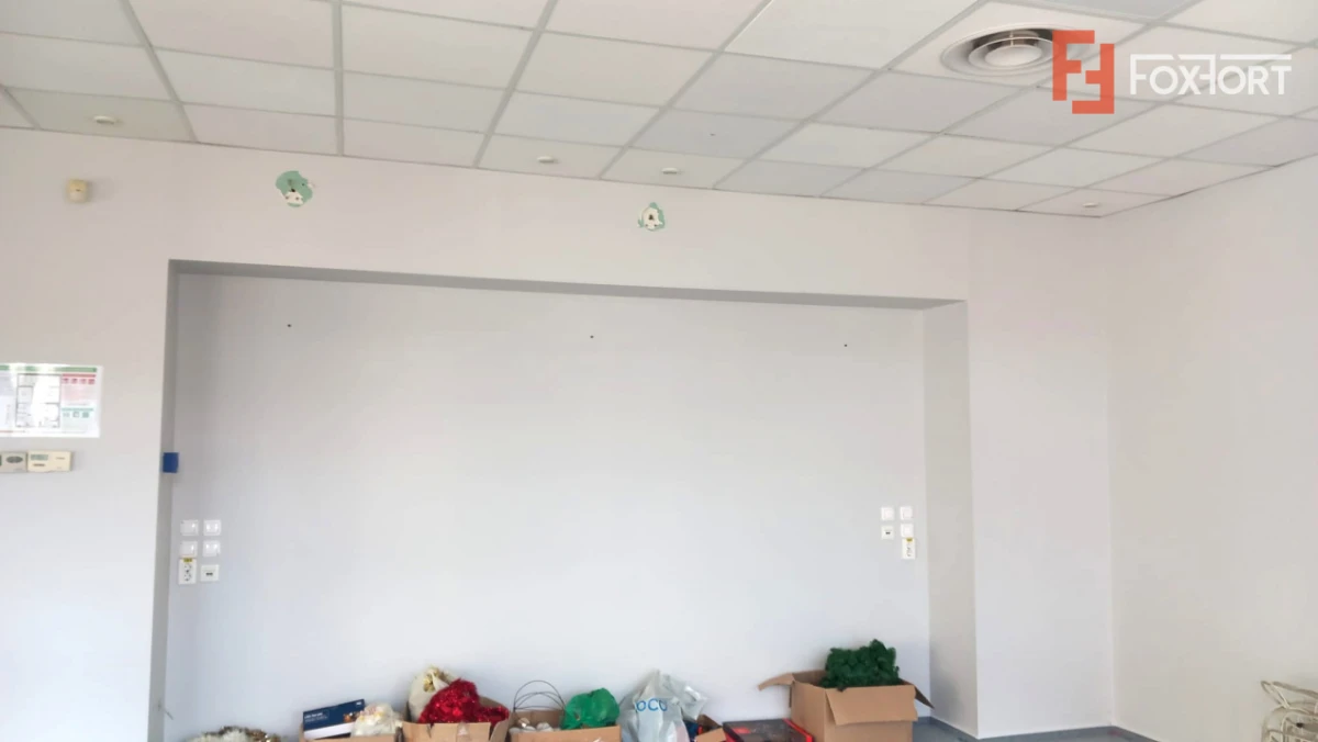 Spatiu comercial de inchiriat, pentru birouri sau alte activitati - 8