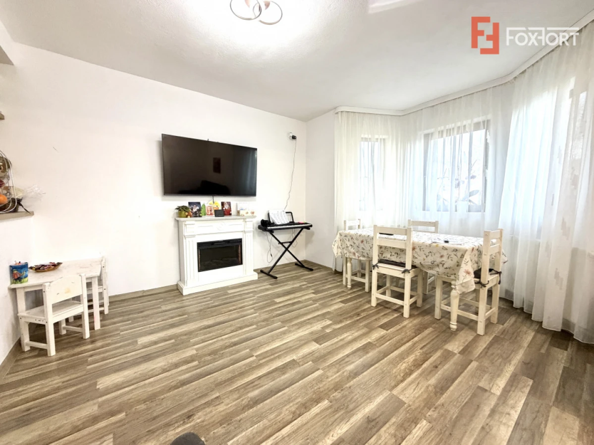 COMISION 0% Duplex despartit prin garaj, 5 camere, teren 660 mp in Sanandrei - 4