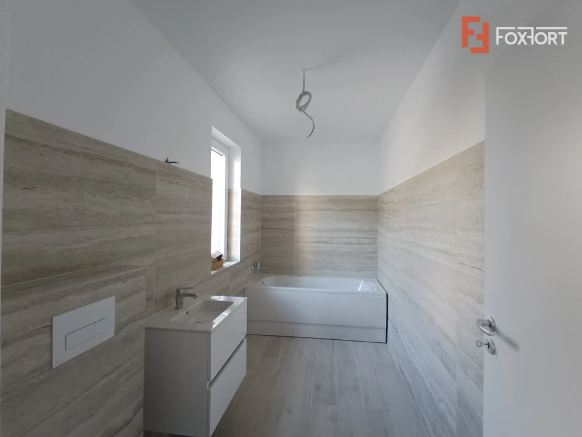 Duplex 4 camere si teren de 250 mp Chisoda - 2