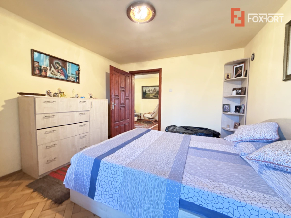 Casa individuala cu 6 camere de vanzare in localitatea Sacalaz, zona Centrala - 8