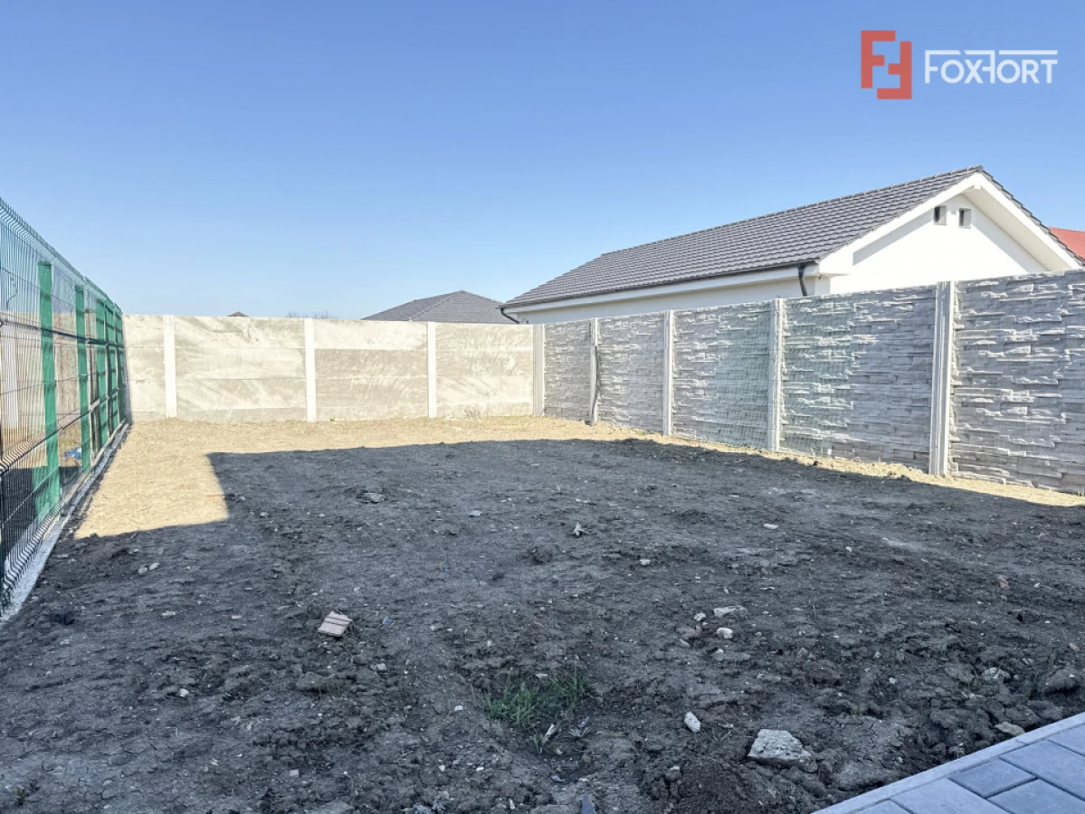 Duplex 4 camere situat la drum asfaltat, in Sacalaz - 9