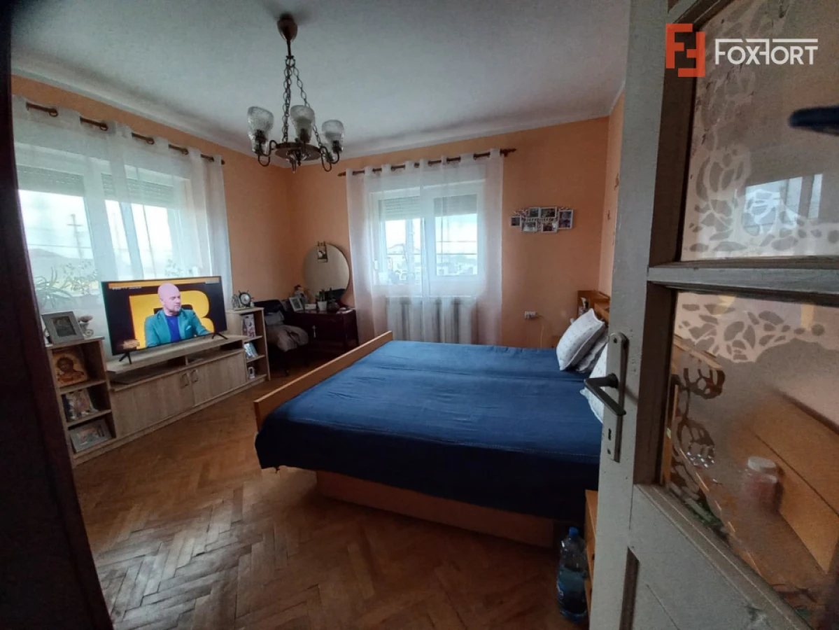 Casa individuala spatioasa cu 6 camere - Ghiroda - 3