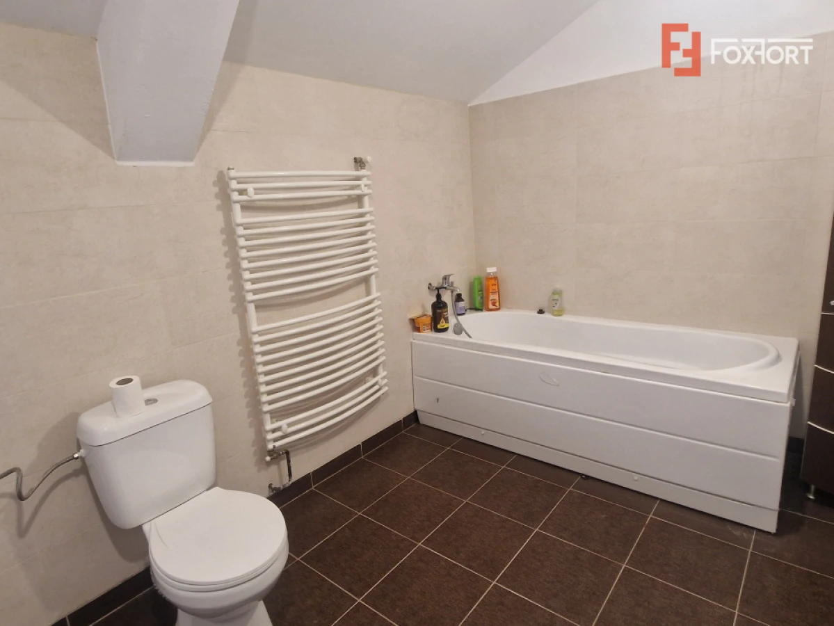 Duplex cu 5 camere, 336 mp teren, Mosnita Veche - 8