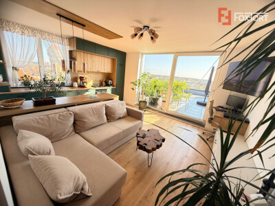 Apartament cu 3 camere, tip penthouse, zona Badea Cartan