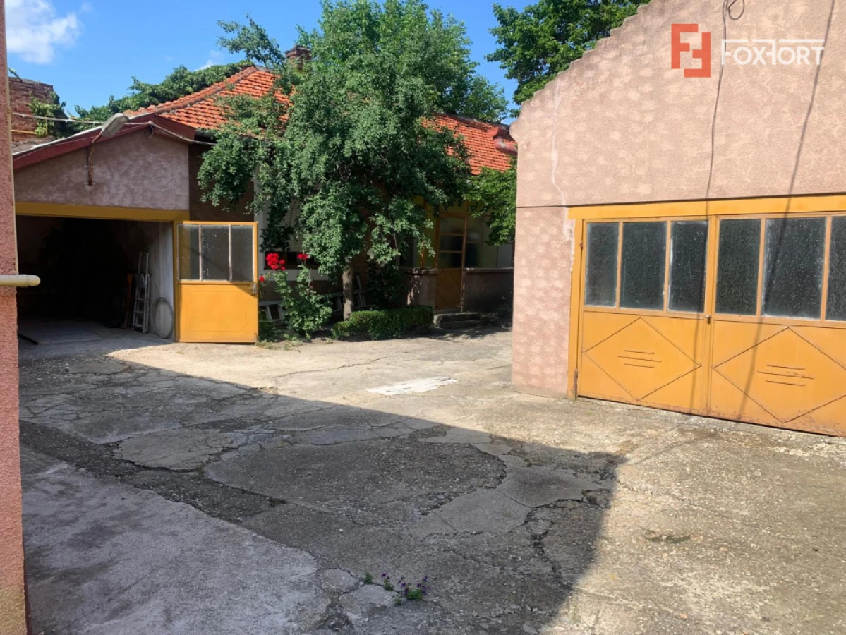 Casa individuala cu 3 imobile separate de vanzare in zona Iosefin - 10