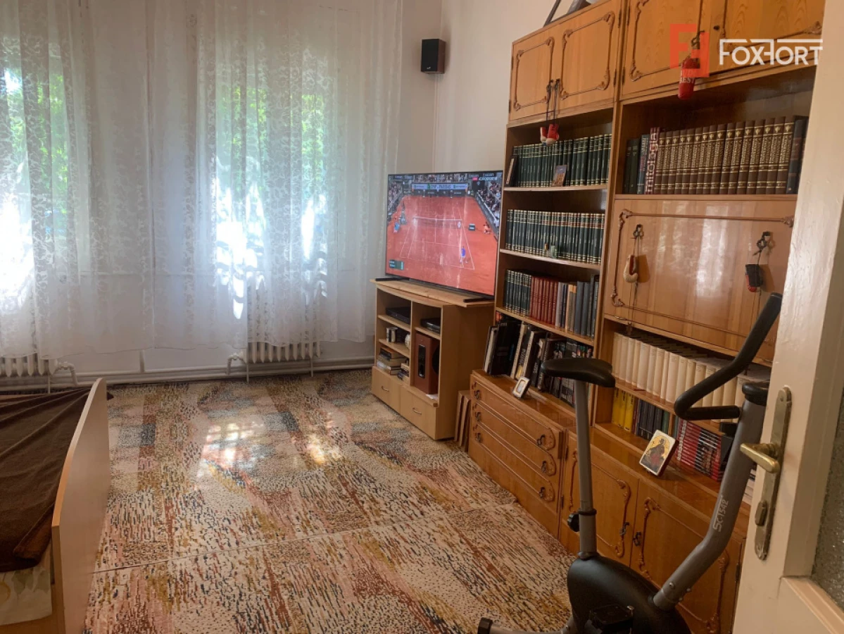 Casa individuala cu 3 imobile separate de vanzare in zona Iosefin - 2