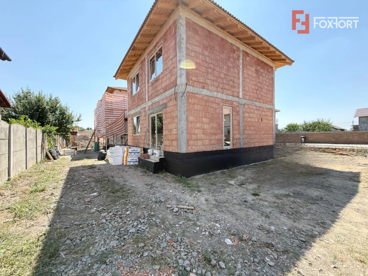 Duplex cu 4 camere | 101 mp utili | 390 mp teren | Toate utilitatile | Sacalaz - 1