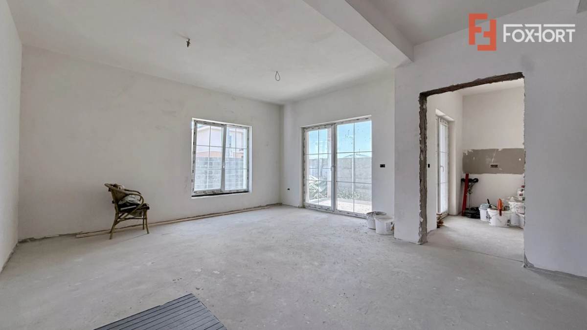 Duplex de vanzare, 4 camere despartit prin garaj - toate utilitatile Mosnita - 6