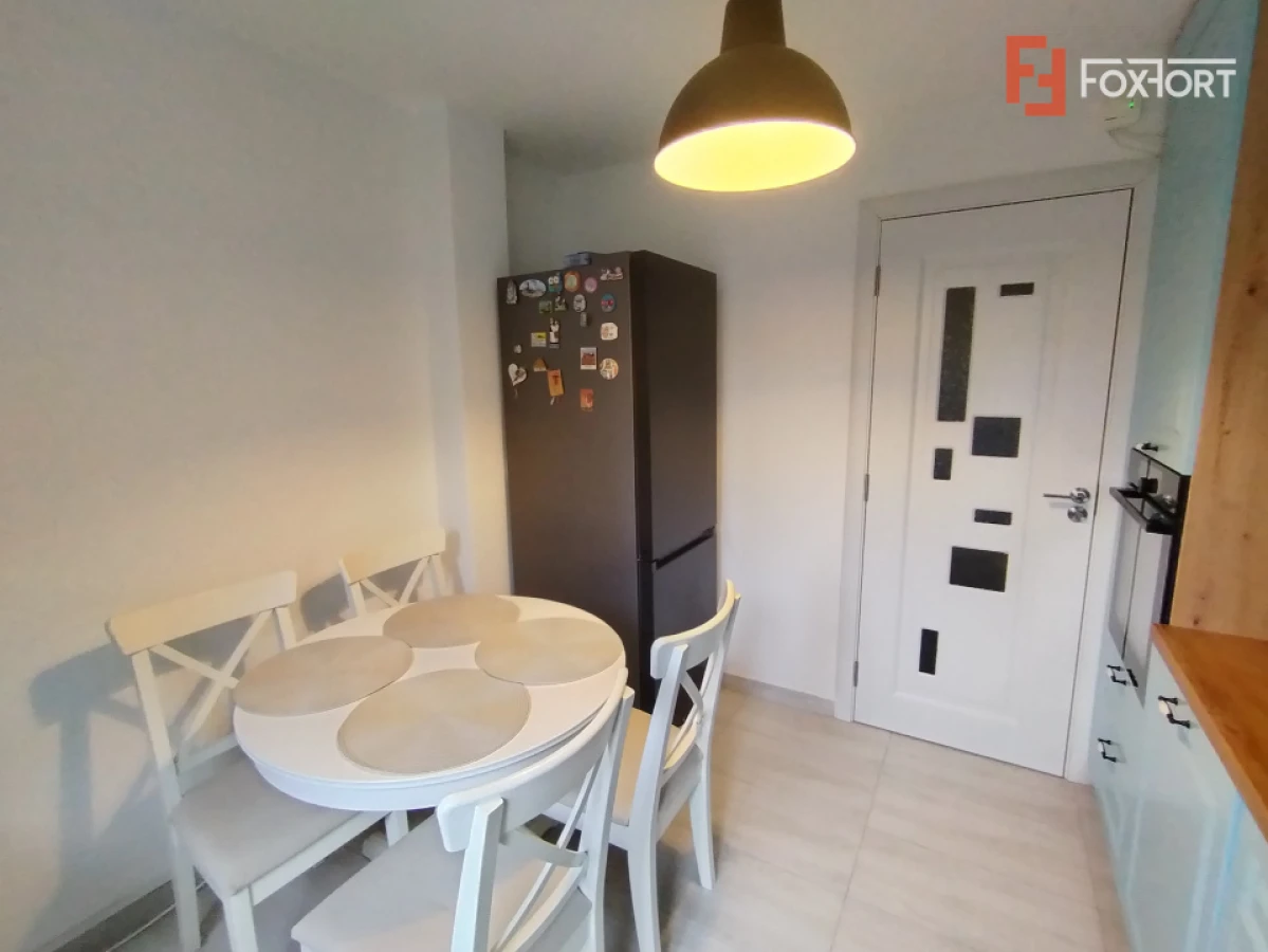 Apartament cu 3 camere si garaj de vanzare in Timisoara, zona P-ta Doina - 6