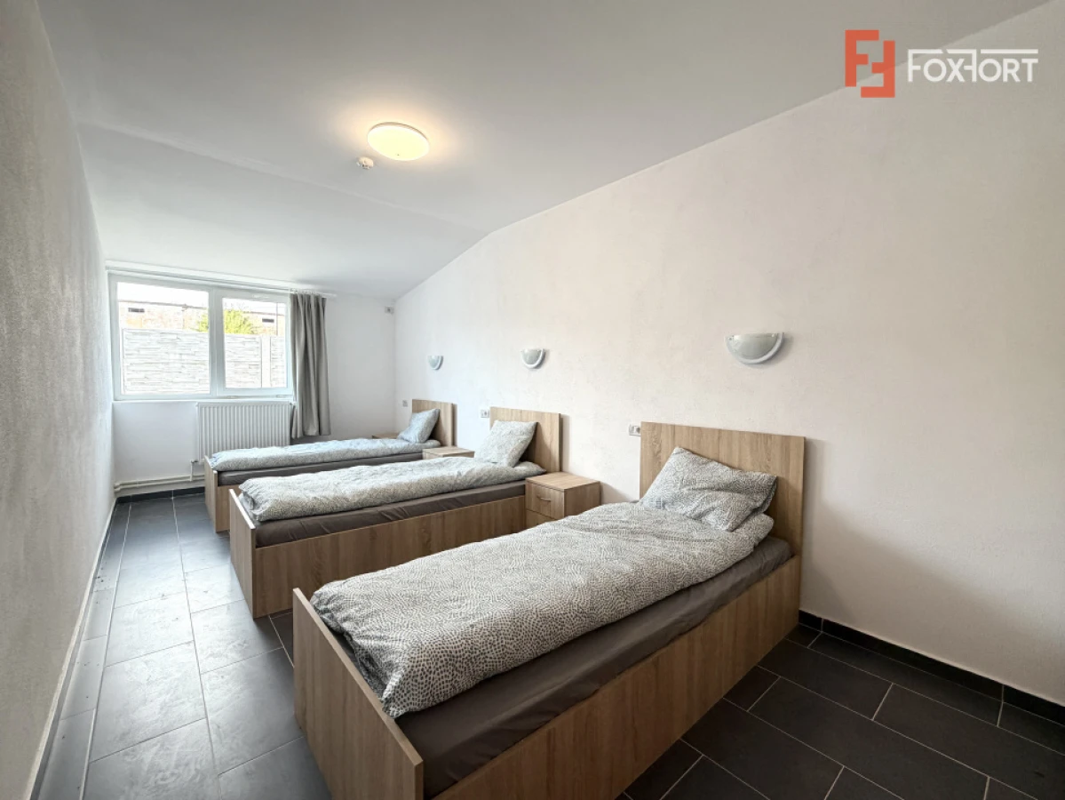 OPORTUNITATE INVESTITIE - 21 camere - Capacitate 93 de persoane - Dumbravita - 8