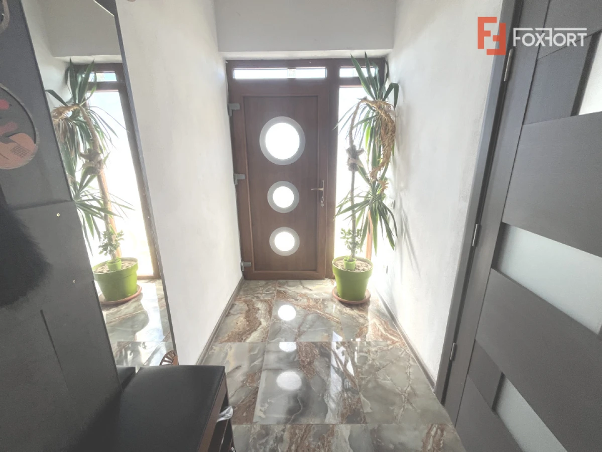 Casa individuala cu 3 camere, zona Mosnita Noua - 8