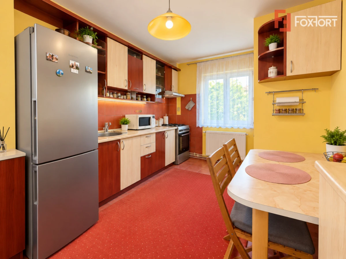 Apartament cu 3 camere, centrala proprie, de inchiriat – Zona Soarelui - 1