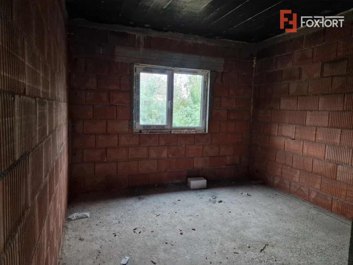 Duplex de vanzare cu 3 camere, localitate Izvin - 6