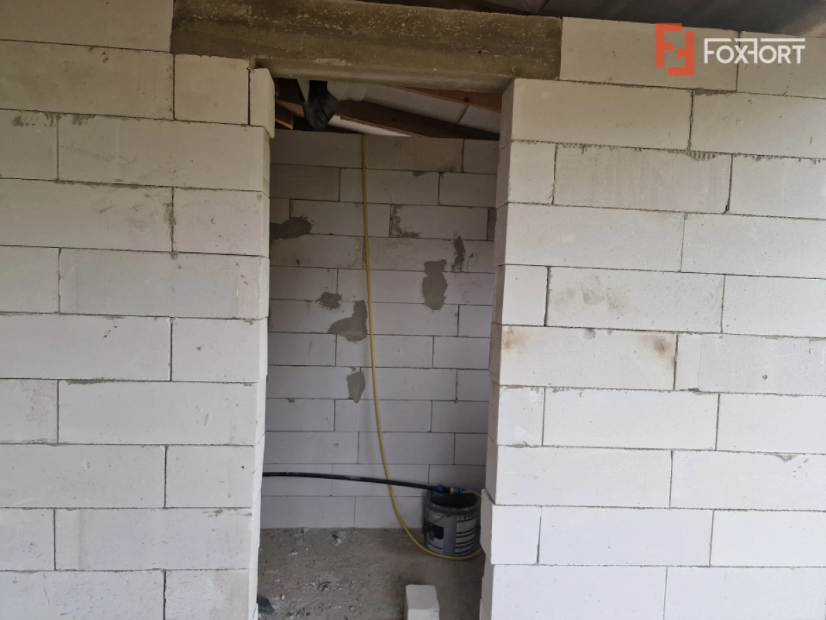 Duplex de vanzare cu 3 camere, localitate Izvin - 4