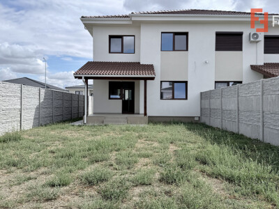 Duplex de vanzare, 4 camere Drumul Boilor - Mosnita Veche