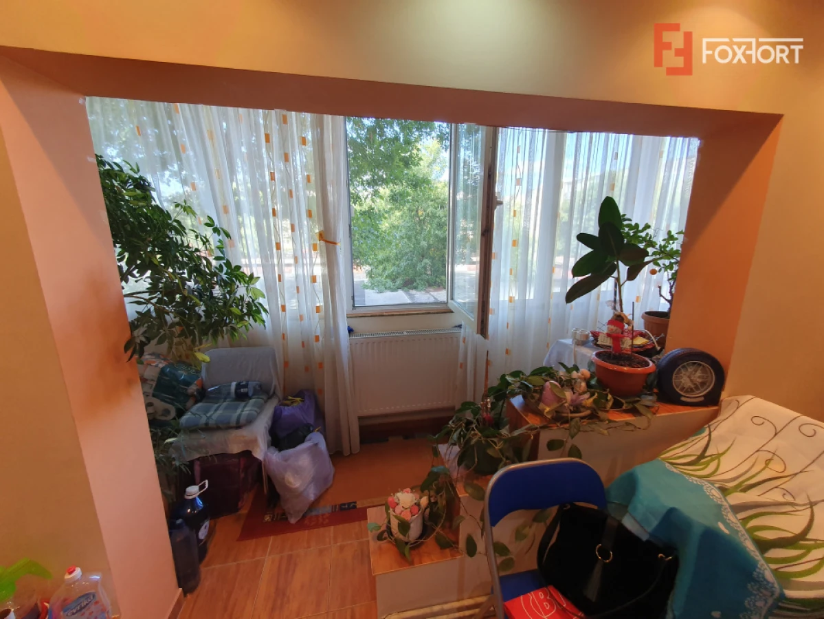 Apartament 3 camere, etaj 1, centrala proprie, bloc izolat - Zona Kiriac - 6
