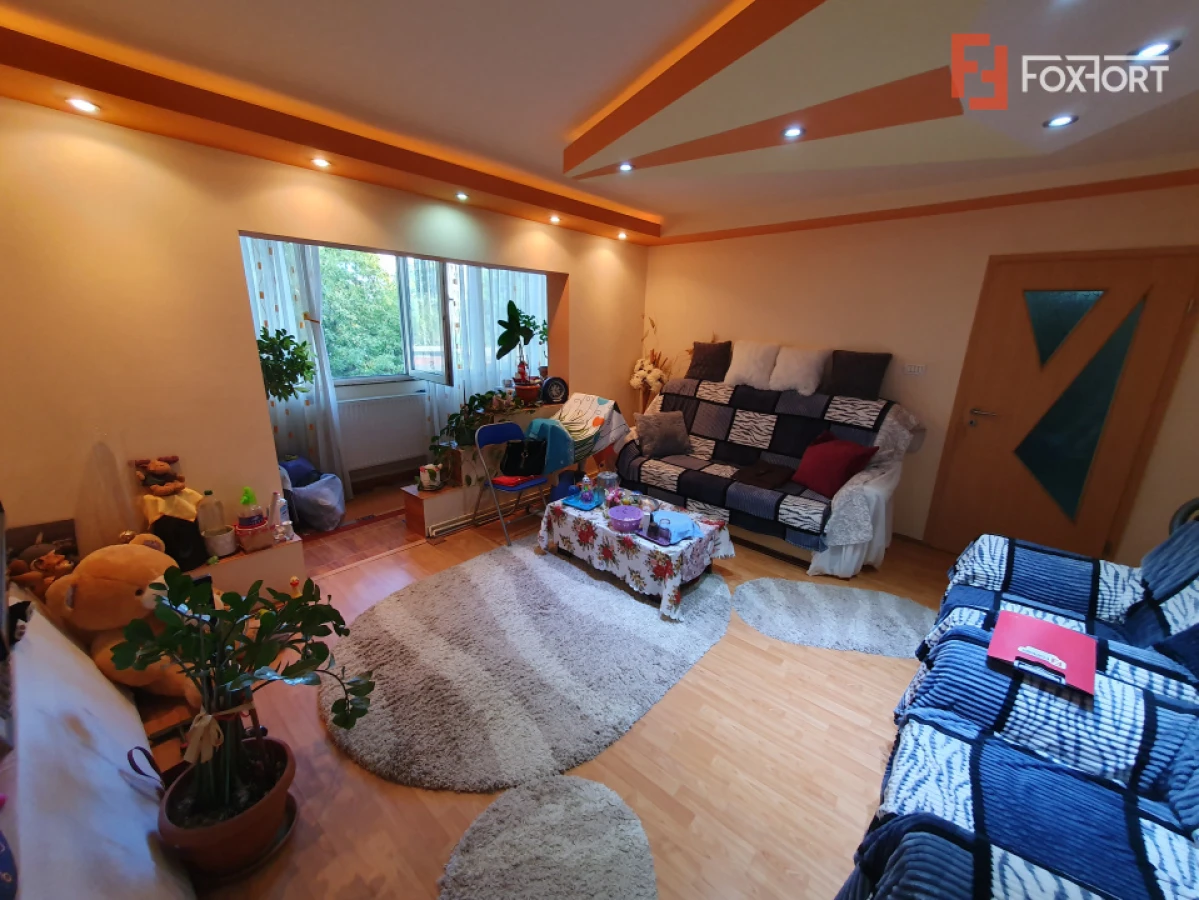 Apartament 3 camere, etaj 1, centrala proprie, bloc izolat - Zona Kiriac - 5