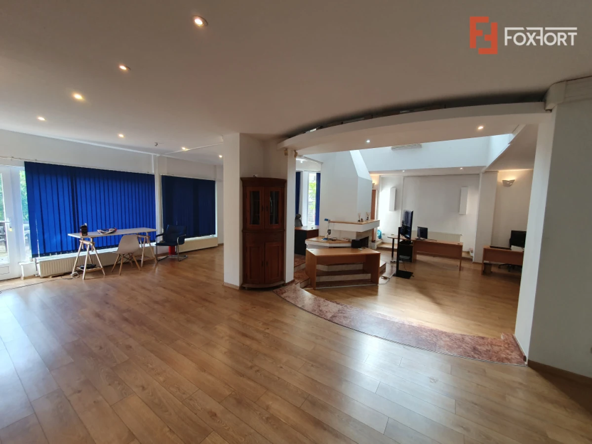 Proprietate impresionanta 606 mp utili, 706 mp teren | zona Braytim - 8