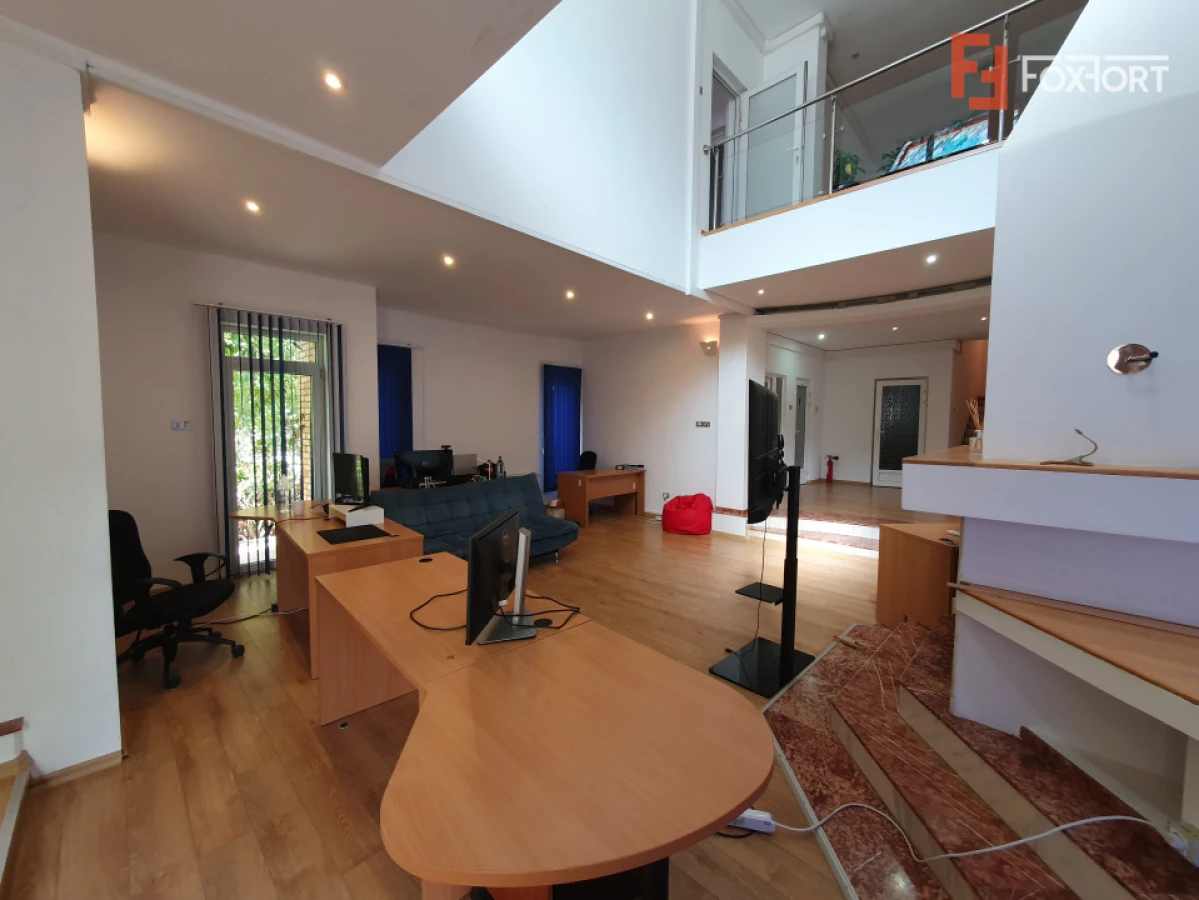 Proprietate impresionanta 606 mp utili, 706 mp teren | zona Braytim - 4
