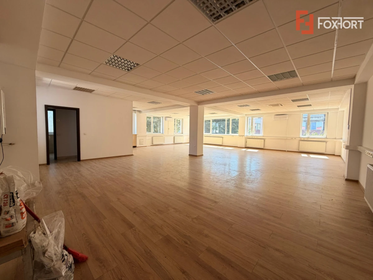Spatiu pentru birou 140 mp pe Liviu Rebreanu langa Spitalul Judetean - 7