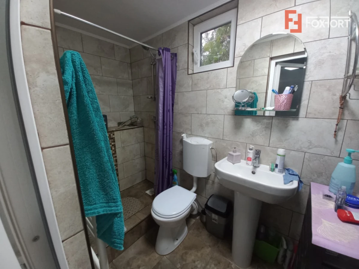 Potential de dezvoltare in 5-6 parcele 3.000 mp in Plopi | Front 27 m - 9