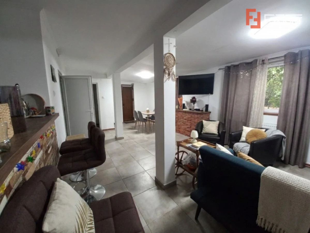 Potential de dezvoltare in 5-6 parcele 3.000 mp in Plopi | Front 27 m - 6