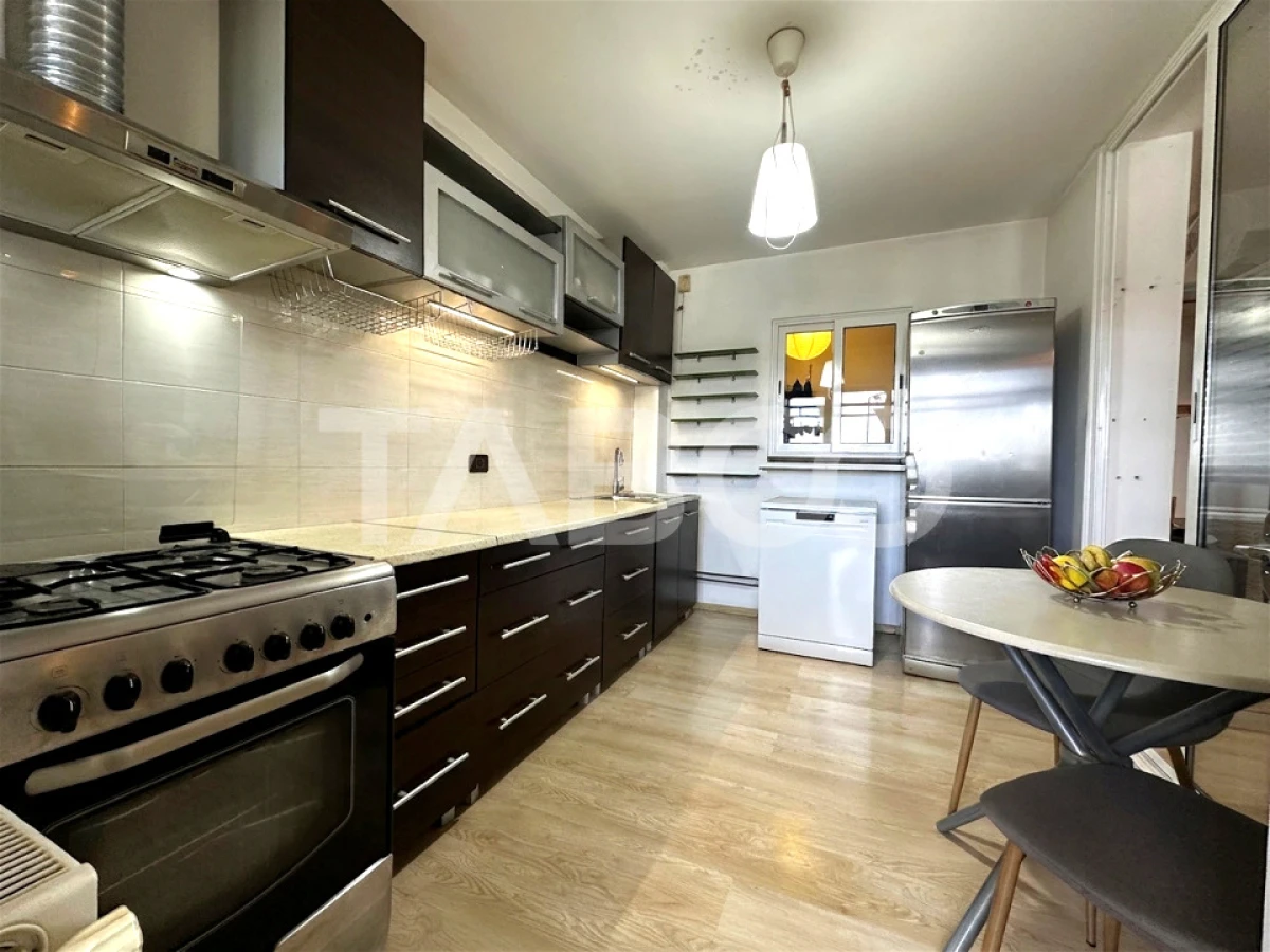 Apartament decomandat de vanzare 55 mpu 2 camere pod 38 mp in Selimbar - 4